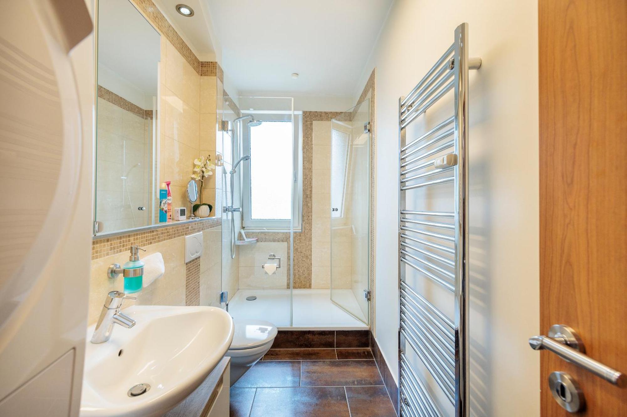 86Qm - 3 Rooms - Central - Rhm Apartments Hannover Exterior photo